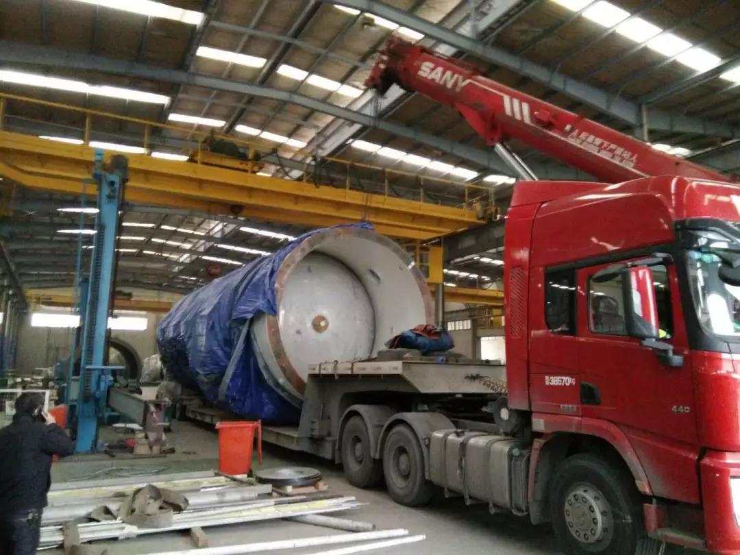 儲罐-超限貨物運(yùn)輸